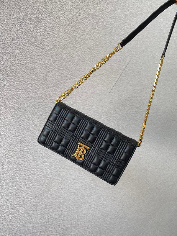 MC-Burberry-601