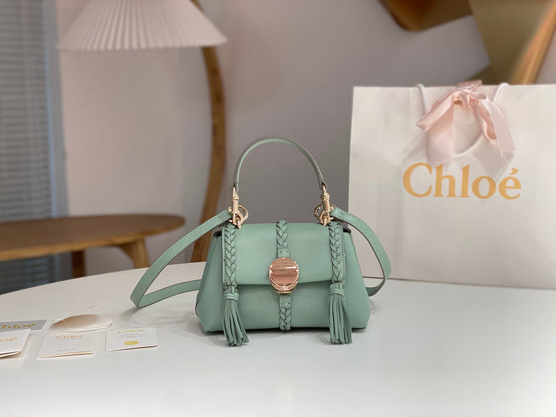 MC-Chloe-230