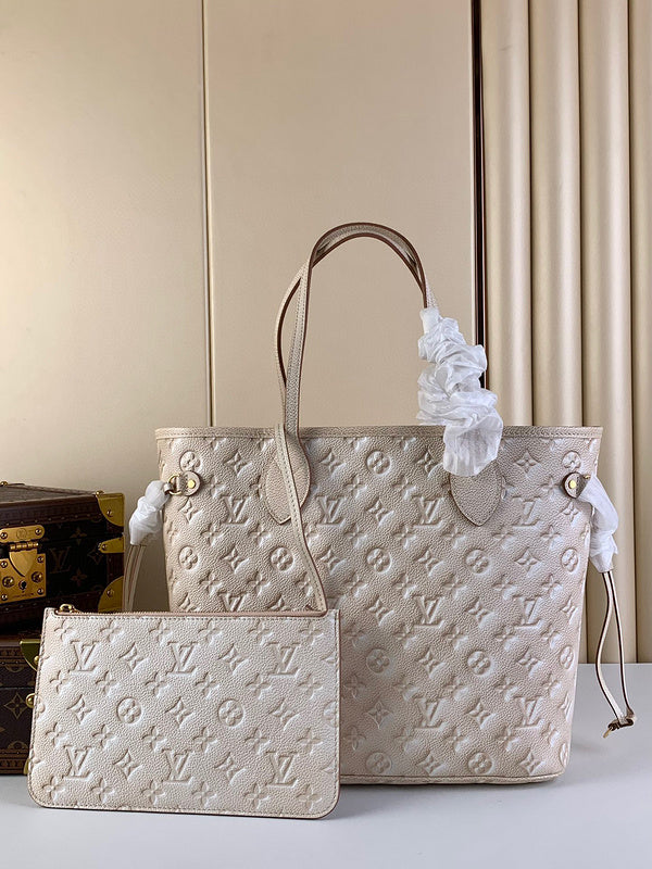 MC-LV-Bags-4409
