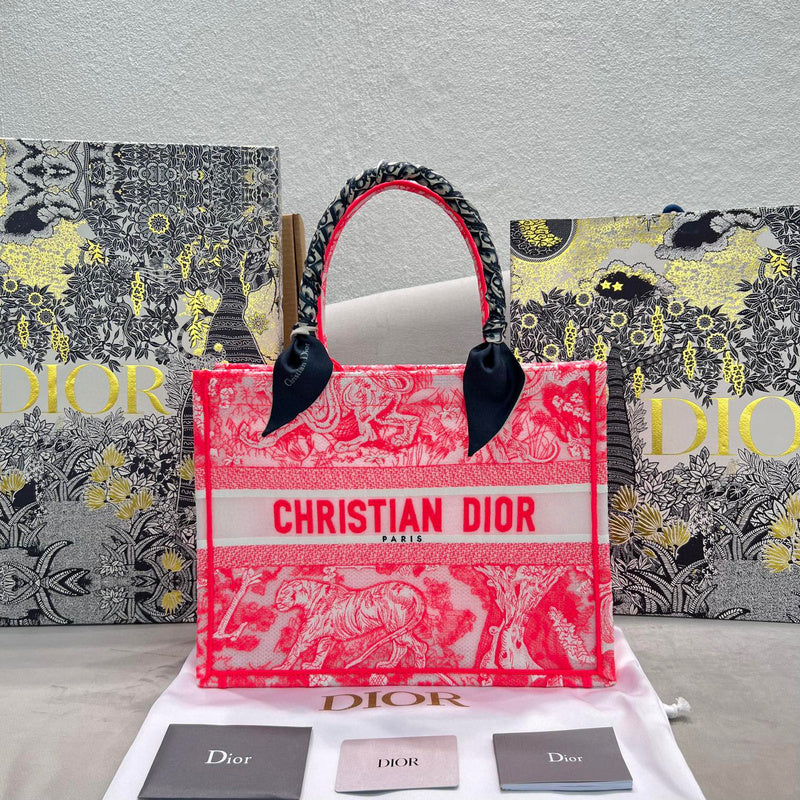 MC-Christian Dior-4039