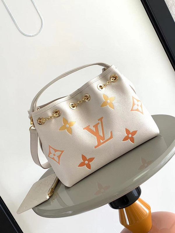 MC-LV-Bags-4416