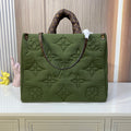 MC-LV-Bags-4427