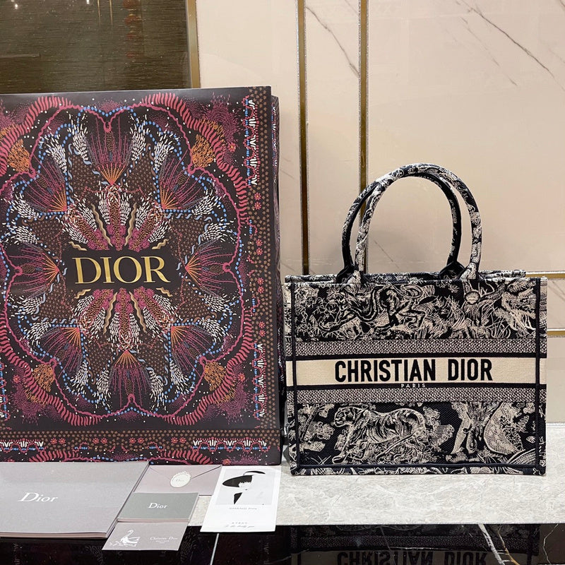 MC-Christian Dior-4050