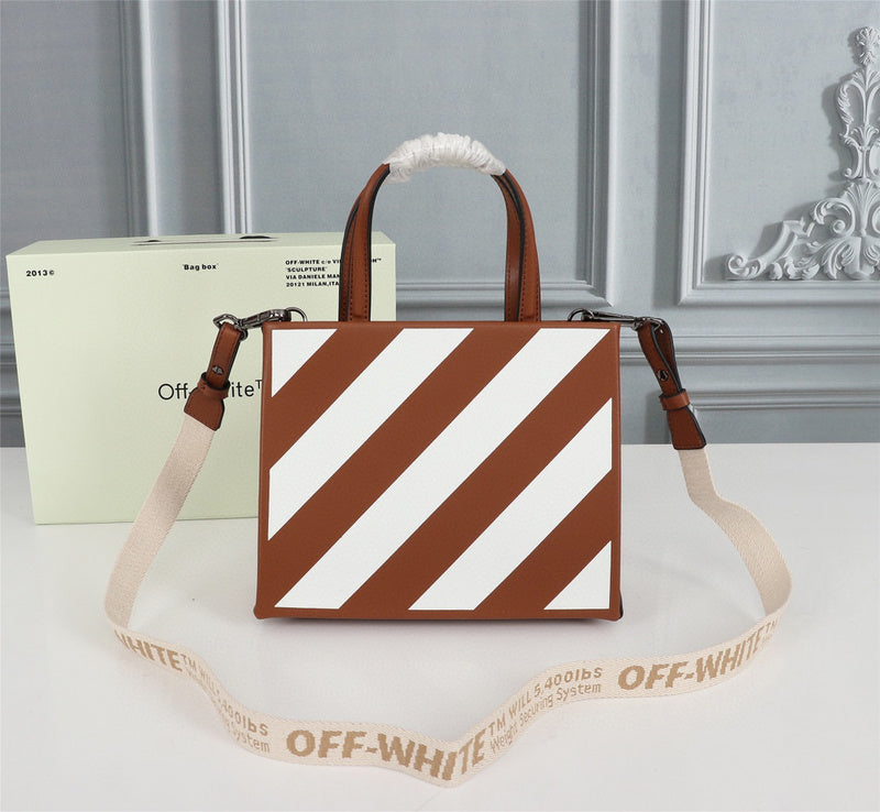 MC-OFF White-572