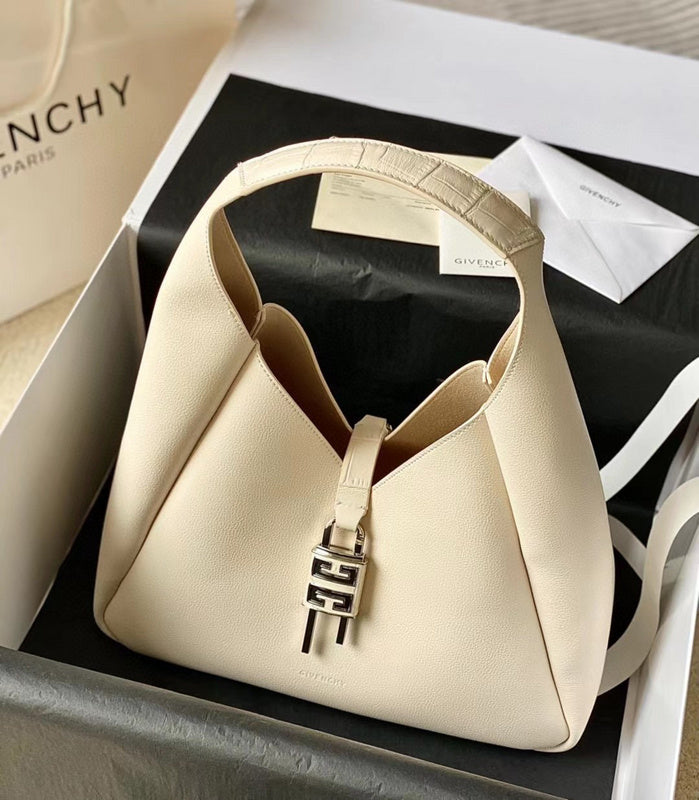 MC-GIVENCHY-585