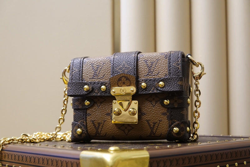 MC-LV-Bags-4446