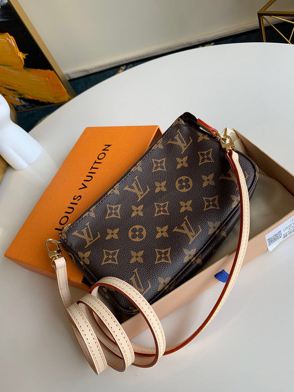 MC-LV-Bags-4452