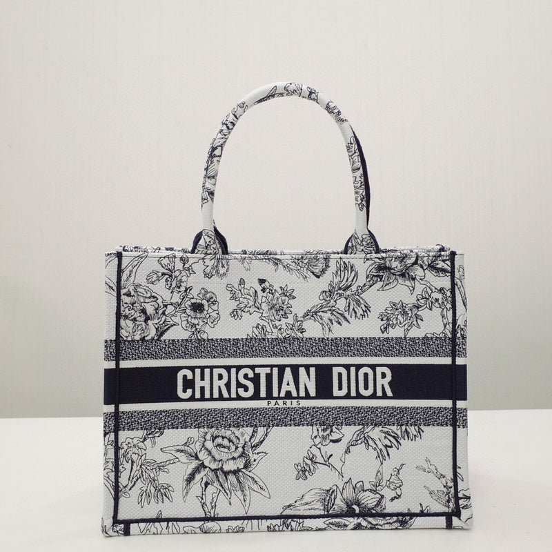 MC-Christian Dior-4072