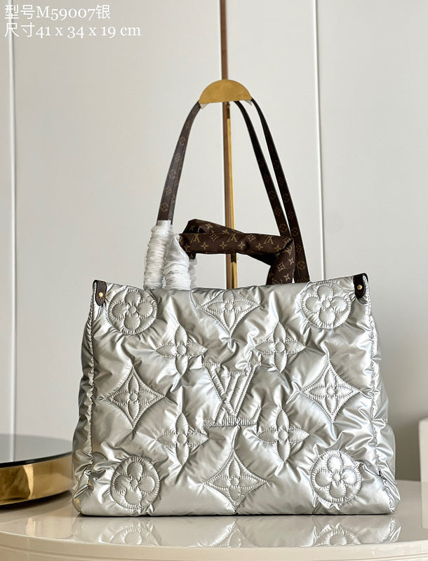 MC-LV-Bags-4456