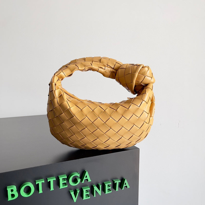 MC-Bottega Veneta-2300