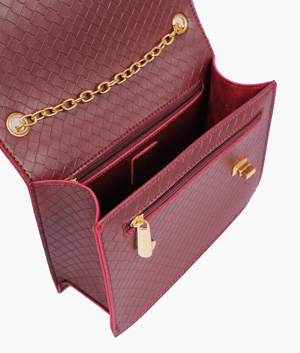 Z.B - Burgundy weaved chain shoulder bag with twist lock