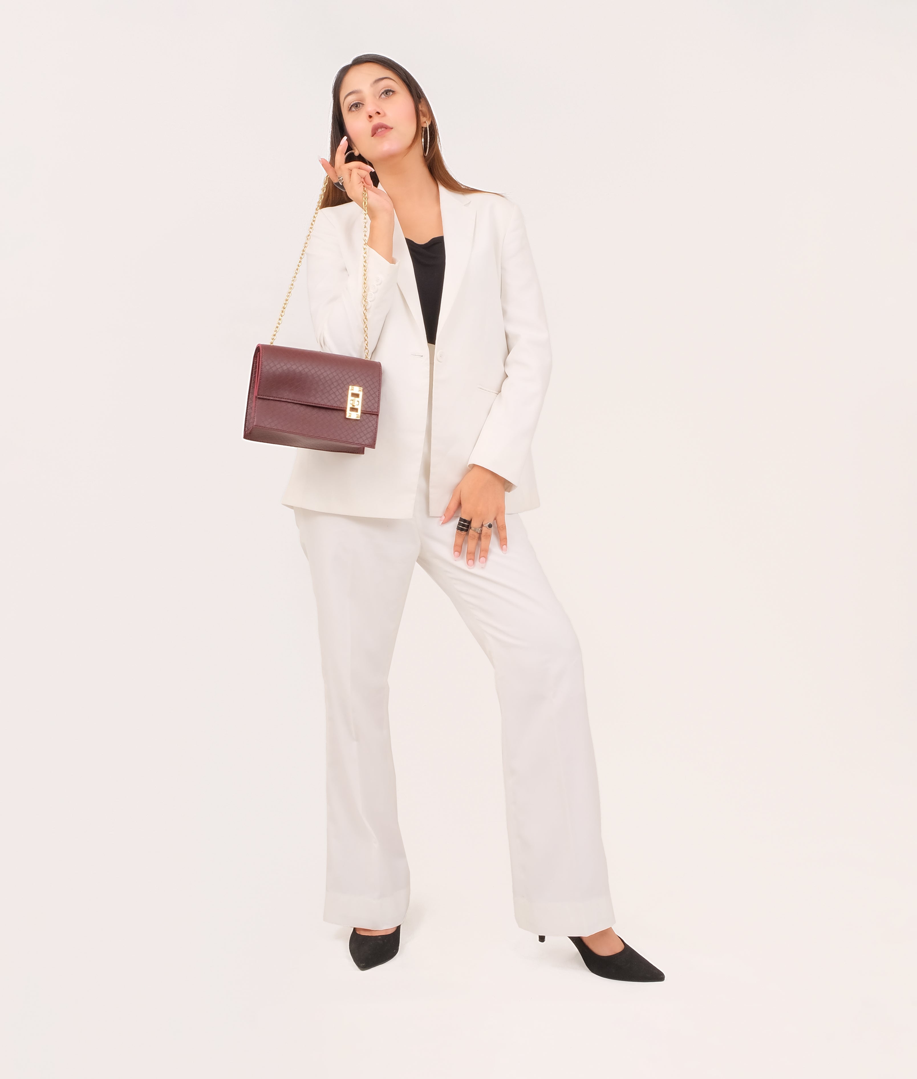 Z.B - Burgundy weaved chain shoulder bag with twist lock