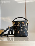 MC-LV-Bags-4465