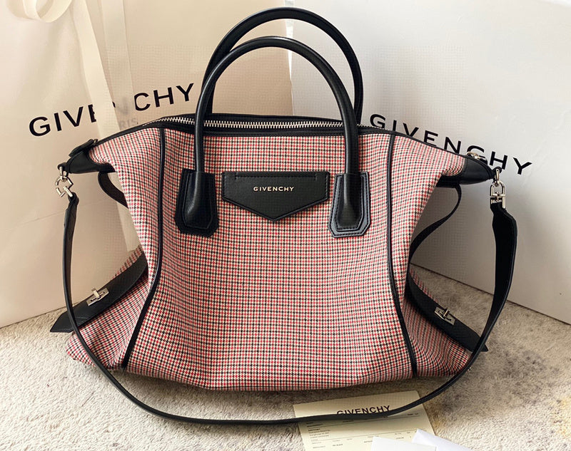 MC-GIVENCHY-589