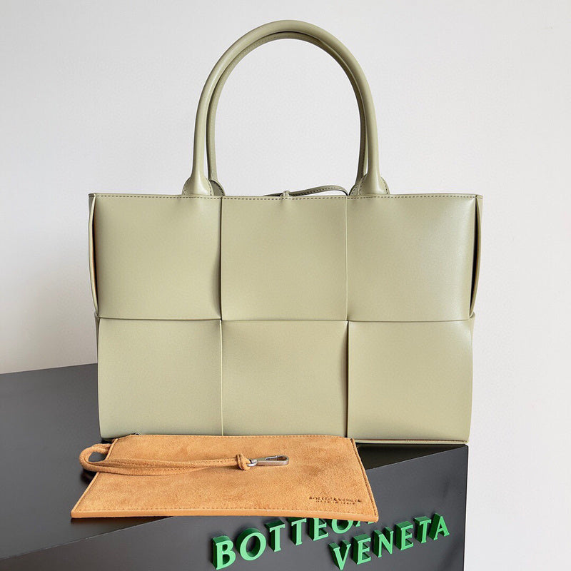 MC-Bottega Veneta-2312