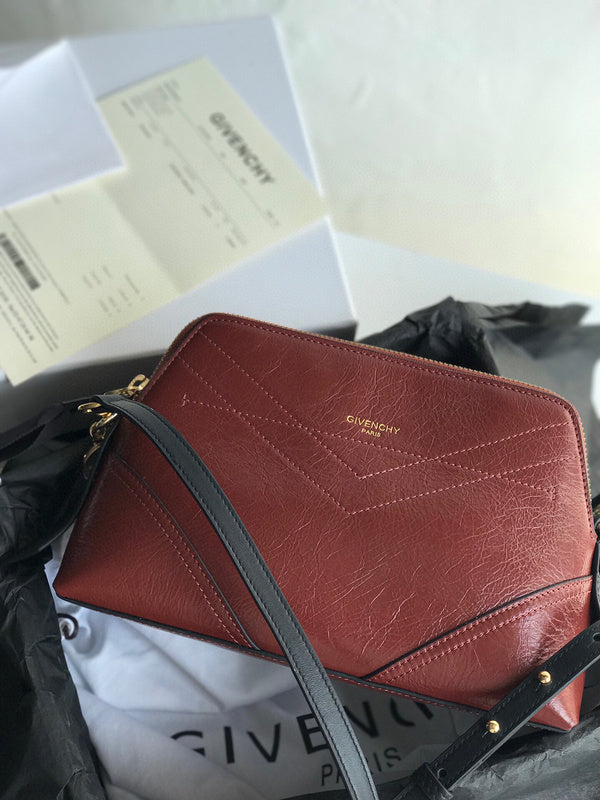 MC-GIVENCHY-591