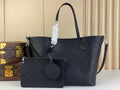 MC-LV-Bags-4489