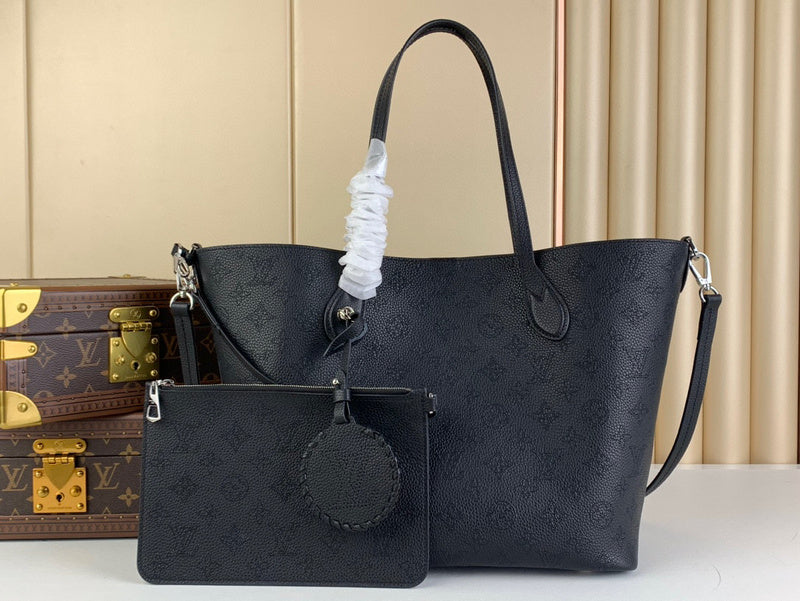 MC-LV-Bags-4489