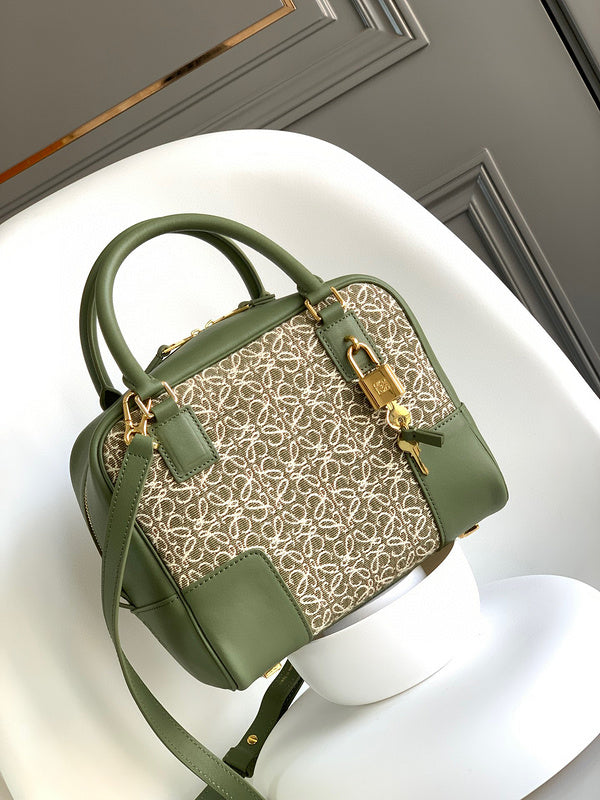 MC-Loewe-1168