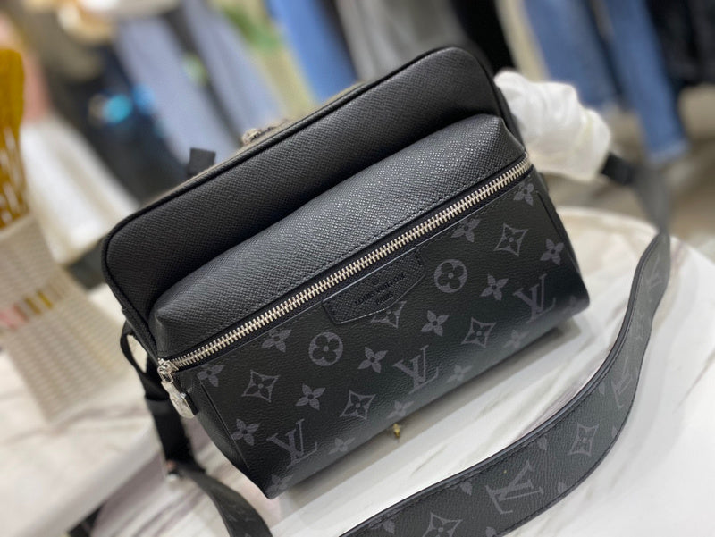 MC-LV-Bags-4504