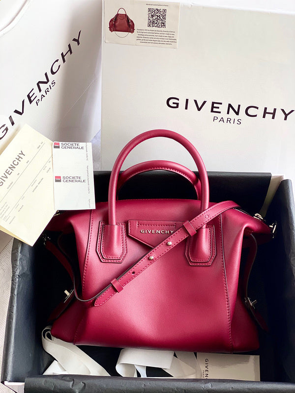 MC-GIVENCHY-594