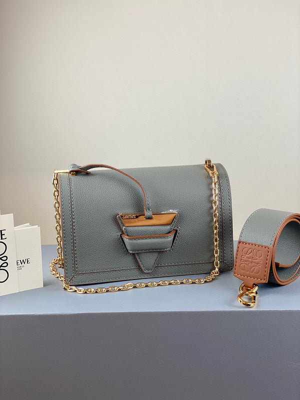 MC-Loewe-1178