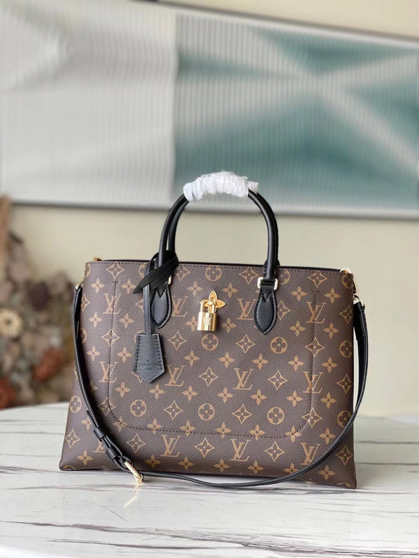 MC-LV-Bags-4542