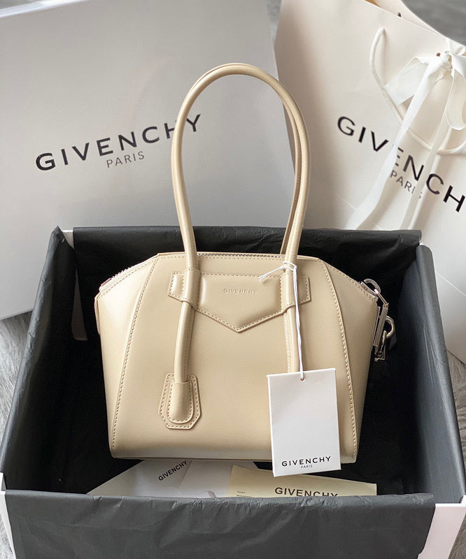 MC-GIVENCHY-600