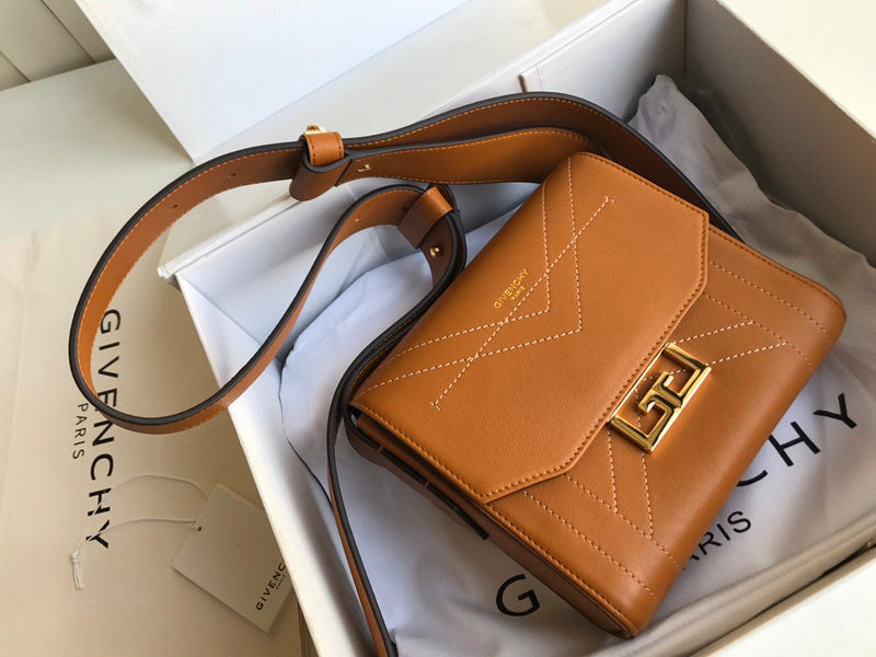 MC-GIVENCHY-602