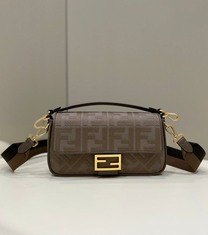 MC-FENDI-4396