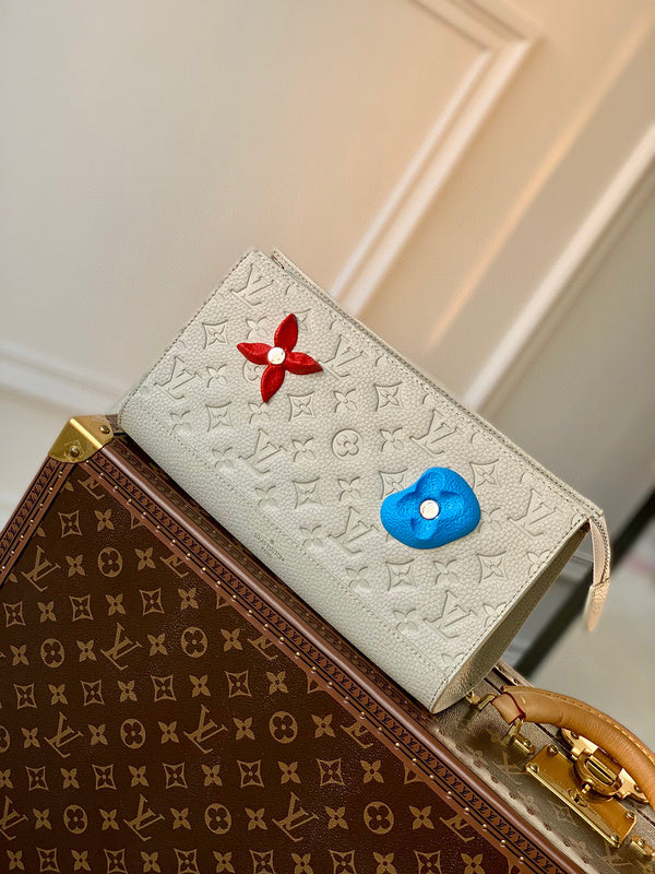 MC-LV-Bags-4570