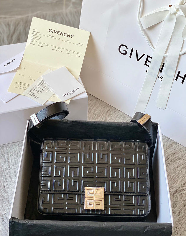 MC-GIVENCHY-604