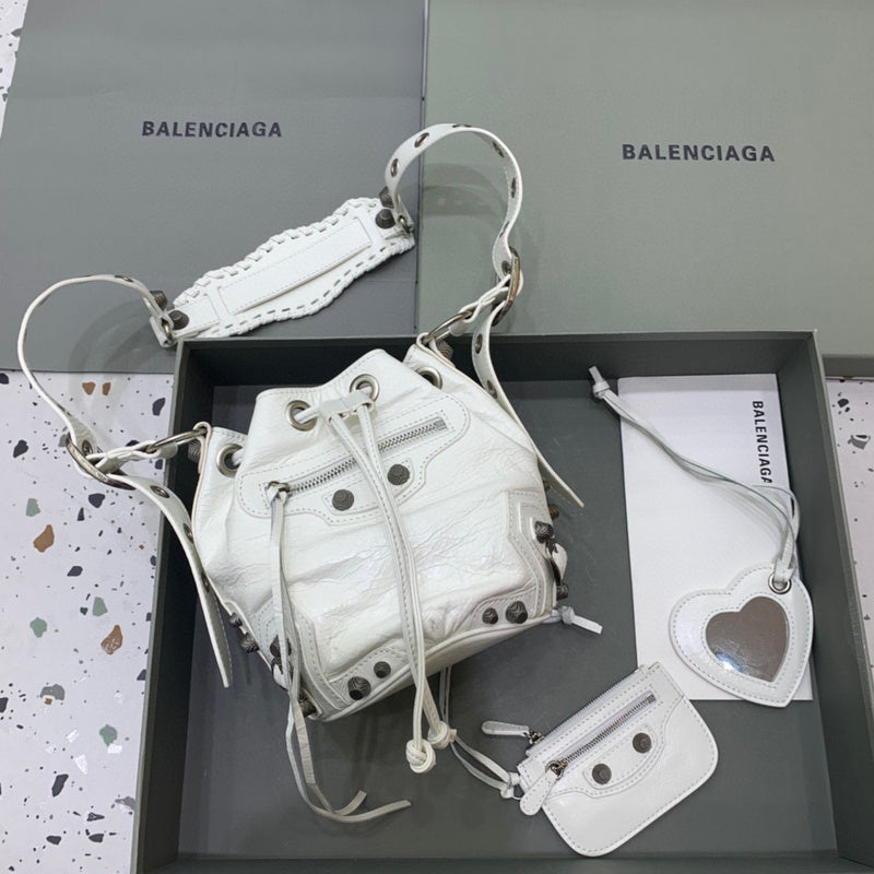 MC-Balenciaga-1804