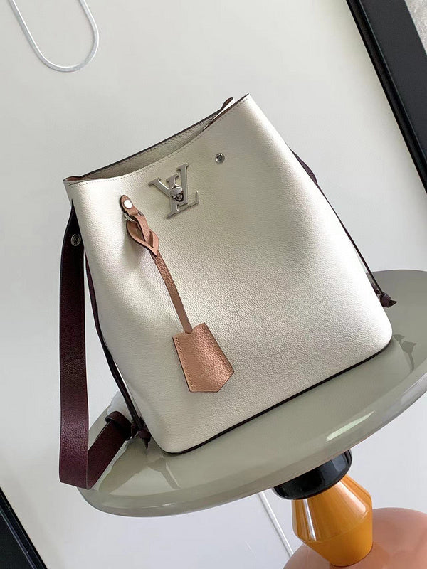 MC-LV-Bags-4586