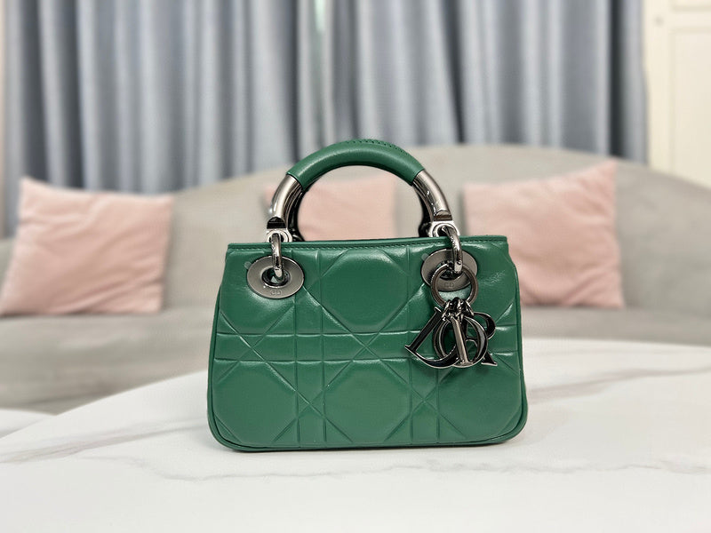 MC-Christian Dior-4183
