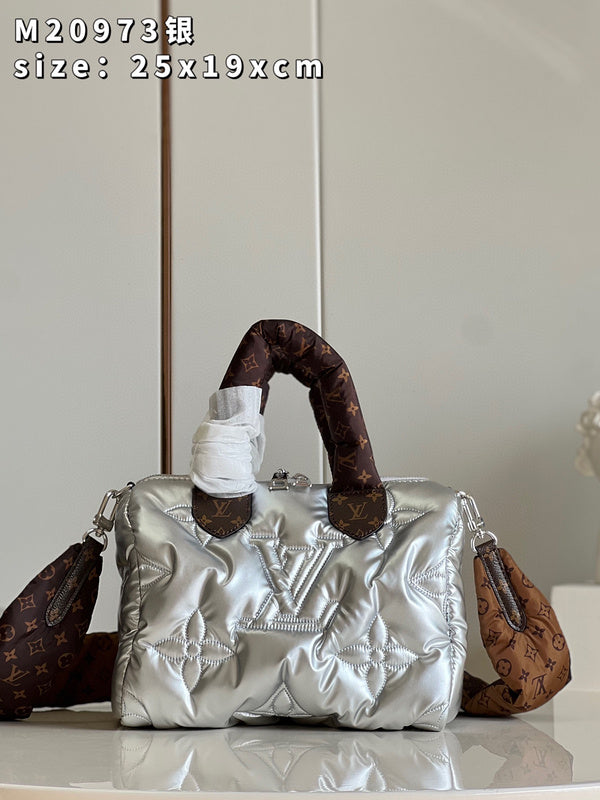 MC-LV-Bags-4603