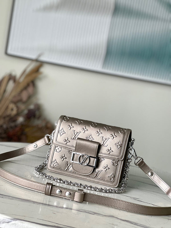 MC-LV-Bags-4610
