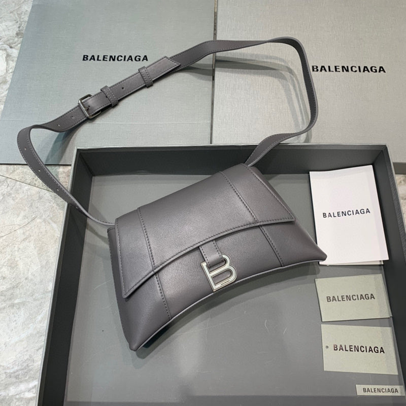 MC-Balenciaga-1818
