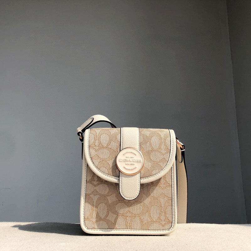 MC-Coach-368