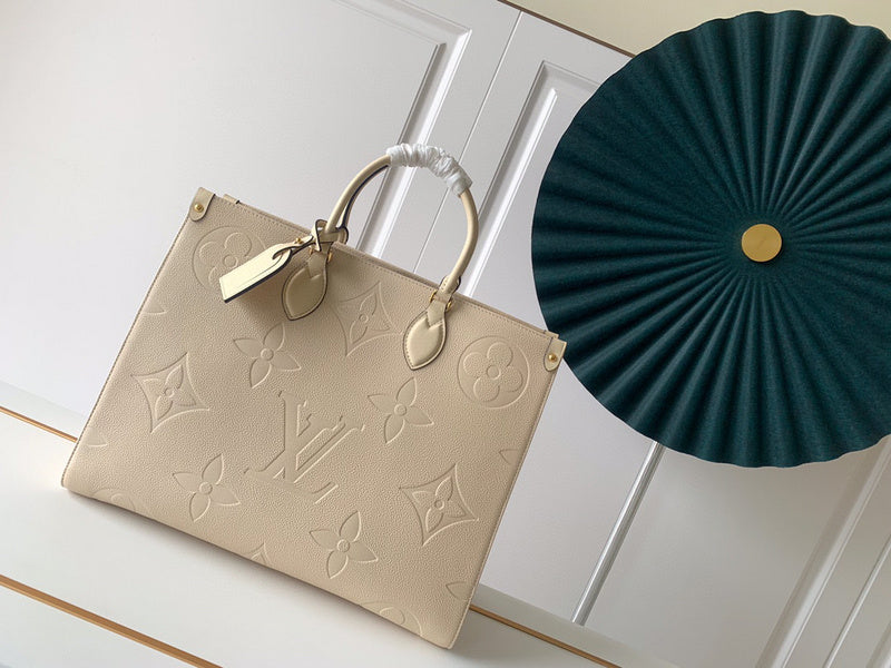 MC-LV-Bags-4620