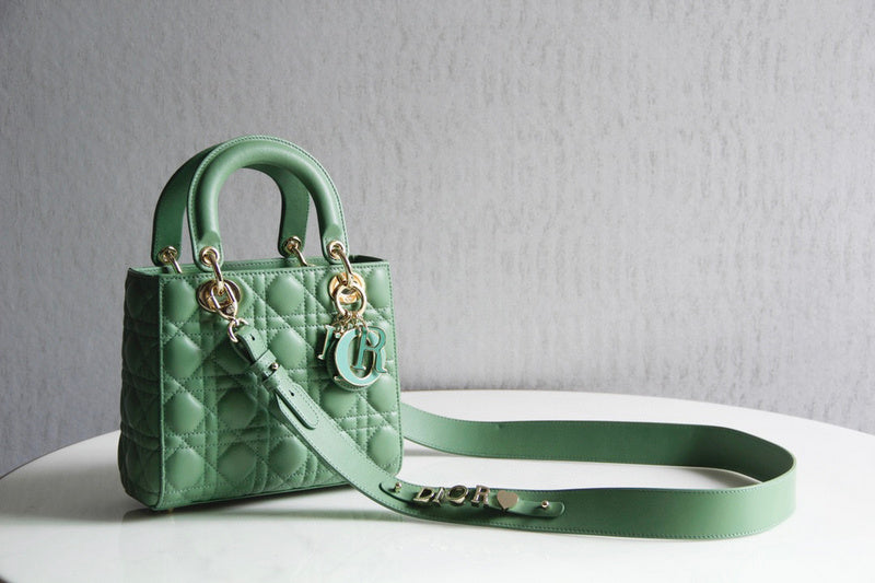 MC-Christian Dior-4232