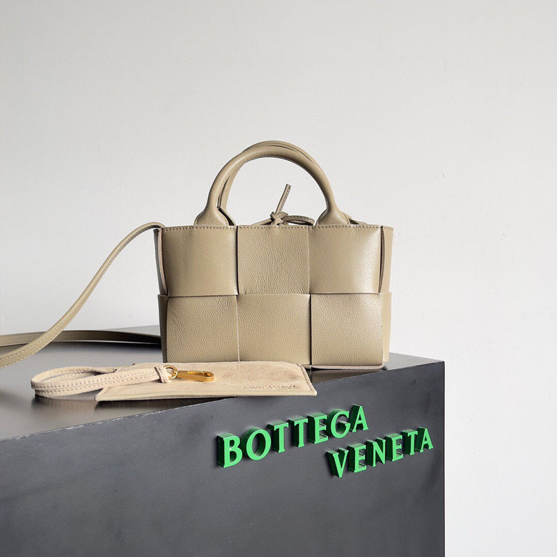 MC-Bottega Veneta-2397