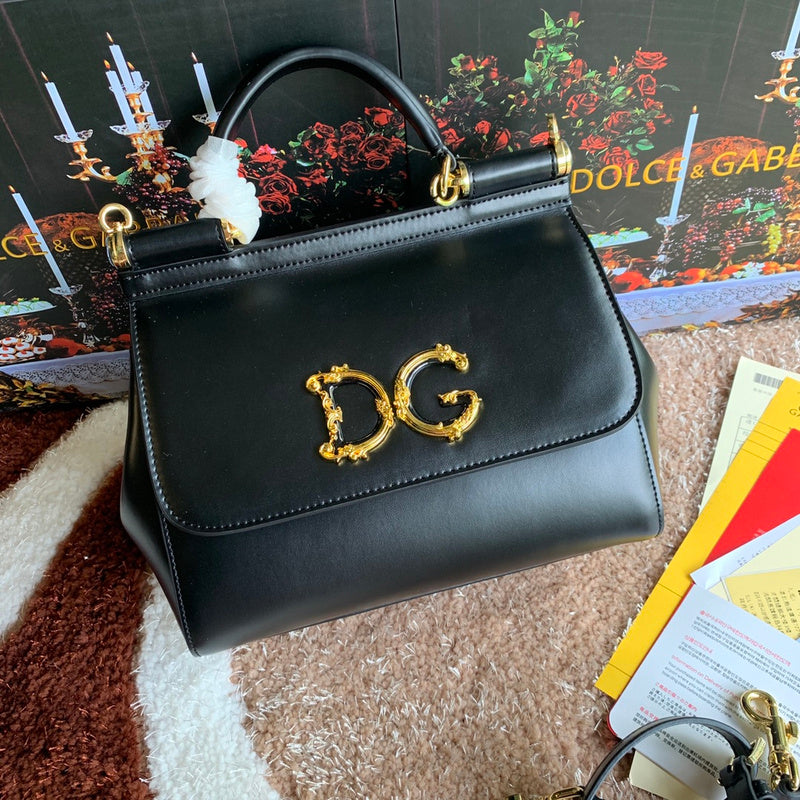 MC-Dolce Gabbana-144