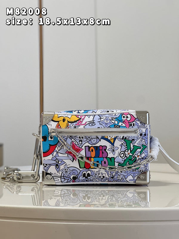 MC-LV-Bags-4655