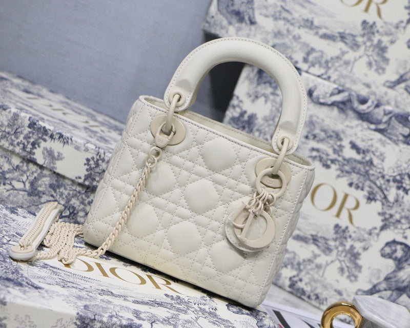 MC-Christian Dior-4258
