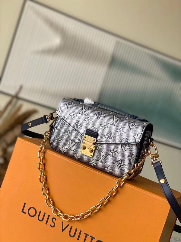 MC-LV-Bags-4679