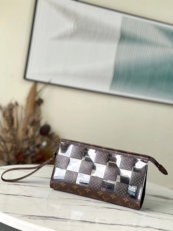 MC-LV-Bags-4695