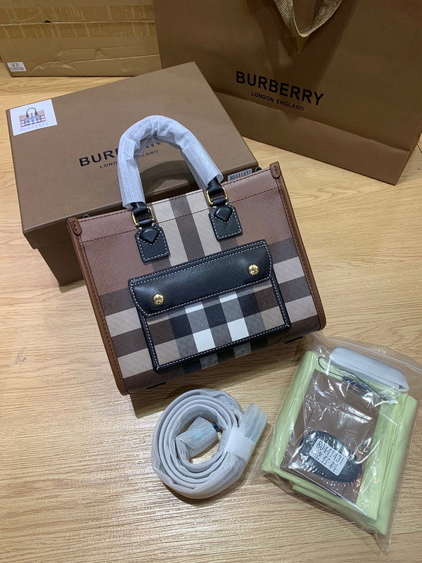 MC-Burberry-648