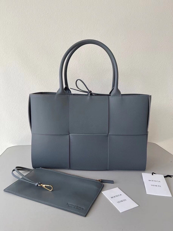 MC-Bottega Veneta-2439