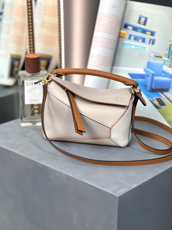 MC-Loewe-1221